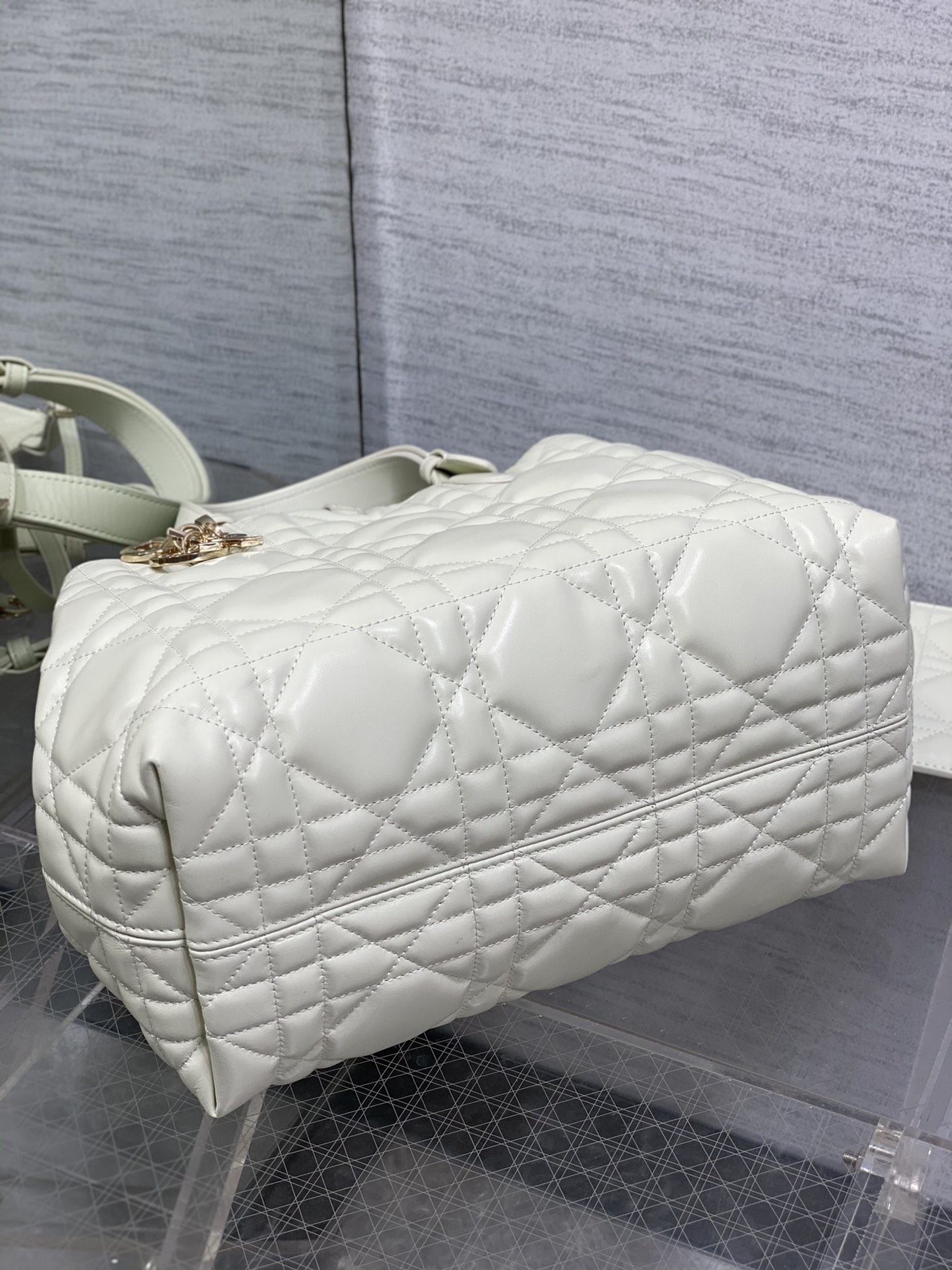 Medium Dior Toujours Bag White Macrocannage Calfskin